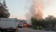 Incendio en Venustiano Carranza provoca desalojo en preparatoria de Monterrey