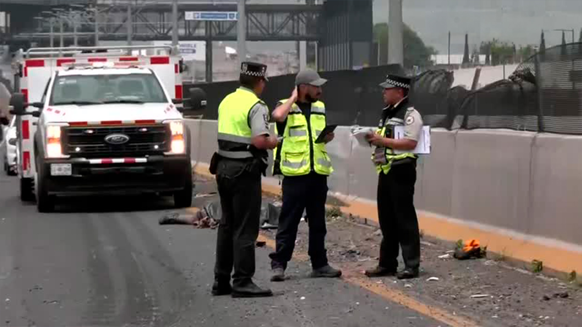 Motociclista muere tras ser impactado por camión en autopista México-Puebla