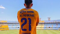 El Club Tigres oficializó a través de sus canales digitales la incorporación del atacante mexicano Ricardo Monreal para el torneo Apertura 2026.