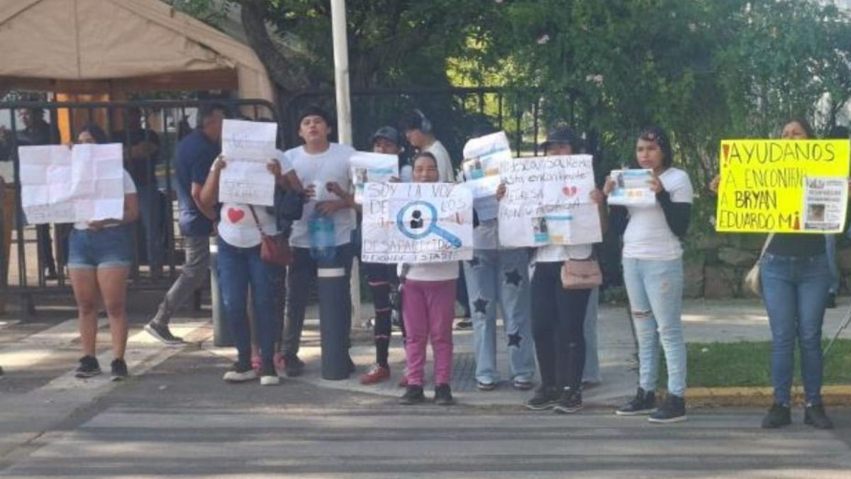 Colectivos de búsqueda alertan a jóvenes a tomar precauciones al viajar al puerto de Mazatlán.