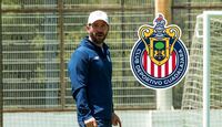 Un DT que complica a Chivas: Benjamín Mora, el reto rojiblanco