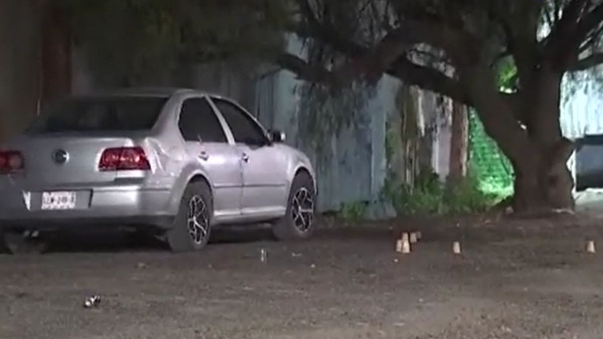 Un elemento de la policía resultó herido durante el enfrentamiento en Ecatepec.
