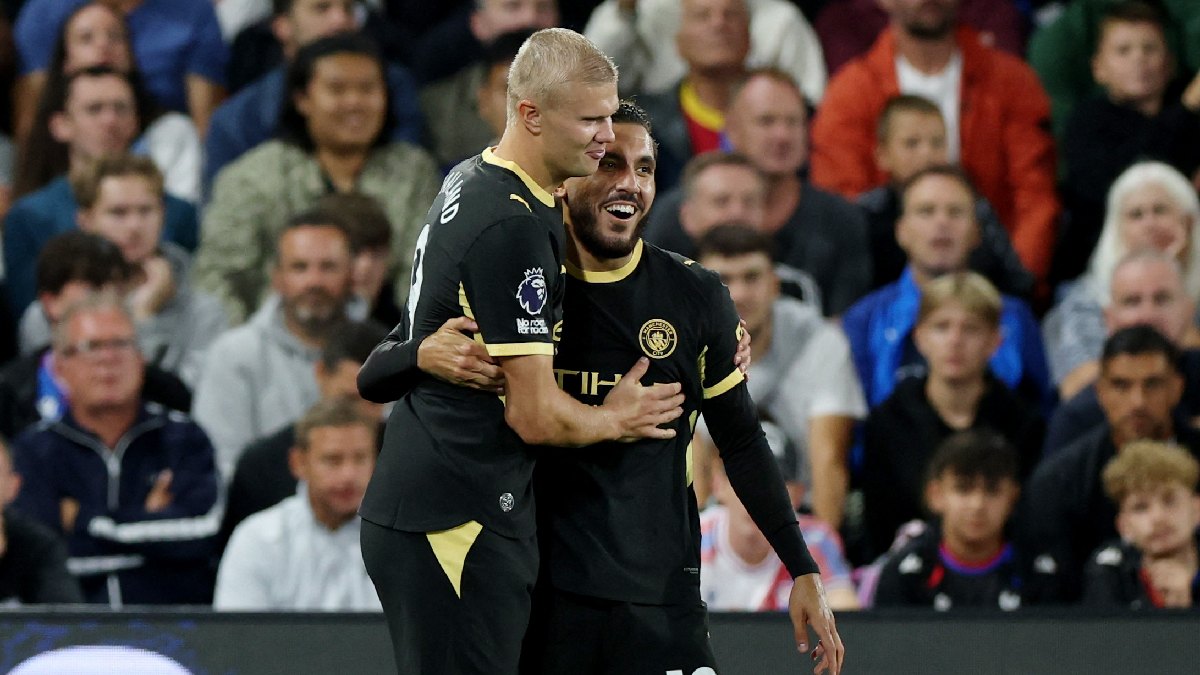 Haaland y Cherki marcaron doblete en la goleada del City al Crystal Palace / Reuters