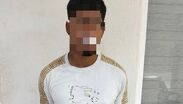 Al verse sorprendido, el presunto delincuente amenazó con un arma blanca al dueño de la vivienda para intentar escapar.