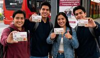 La Beca a Universitarias y Universitarios para Transporte busca aportar en el gatos de traslados de los estudiantes.