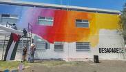 En la celebraciones se comenzó a pinar un mural en la fachada de la Fiscalía Especializada y la Comisión Local de Búsqueda