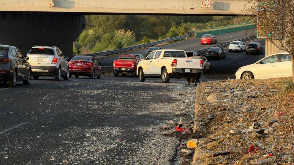 El incidente ocurrió cerca de las 6 de la mañana en los carriles ordinarios.