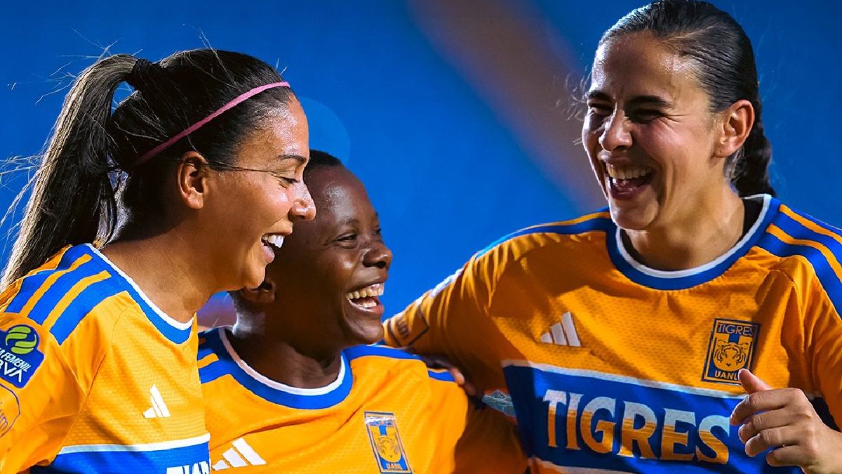 Thembi Kgatlana convirtió su segundo gol del Apertura 2026 ante Pachuca / Facebook