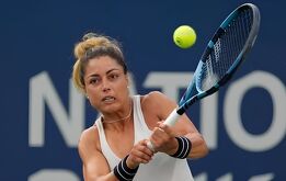 El balance estadístico reflejó la paridad absoluta del encuentro al disputarse 240 puntos totales en las pistas de Flushing Meadows.