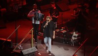 Jean Carlos Centeno agradeció al público por acompañar esta reunión de figuras del vallenato.