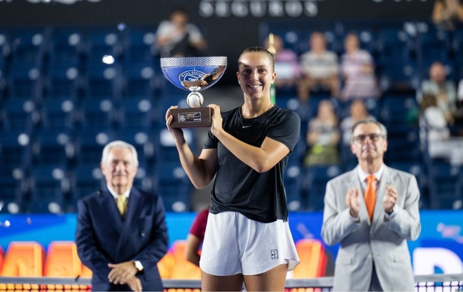 La nueva monarca viajará motivada a Nueva York para encarar su debut en la primera ronda del US Open frente a la suiza Viktorija Golubic.