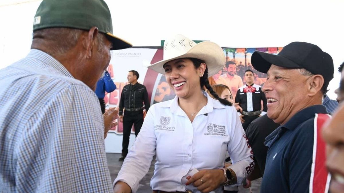 La Presidenta Municipal hizo también un llamado a las familias del campo para participar activamente y exigir resultados a su gobierno.