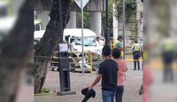 Registran choque entre camioneta y autobús de pasajeros en la México-Toluca; hay al menos un muerto y ocho heridos.