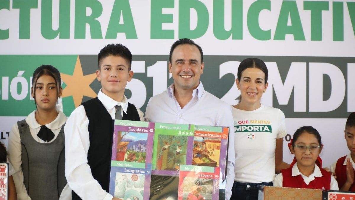 Jiménez Salinas reiteró todo el apoyo y compromiso de su administración en el tema de educación y en el tema de desarrollo económico