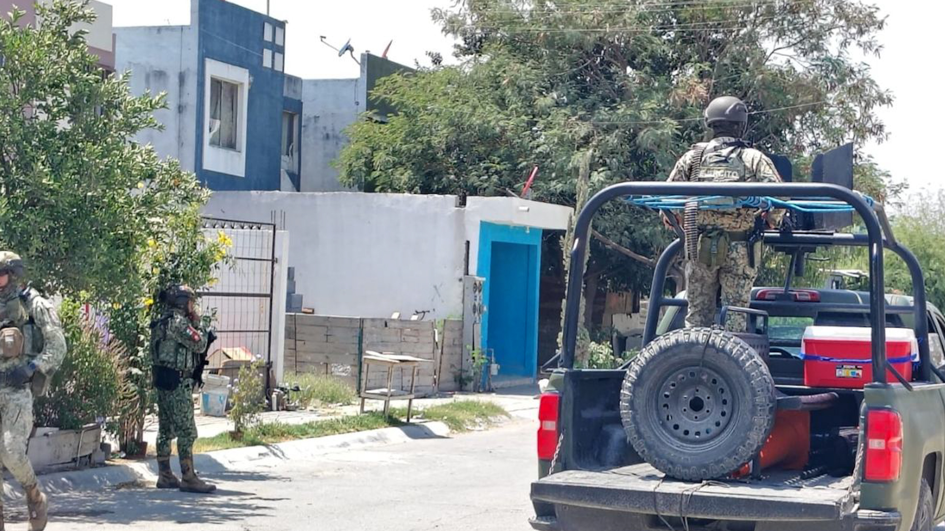 Joven es herida por 3 disparos en García; autoridades investigan ataque