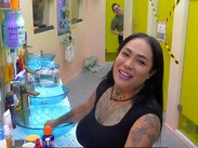 Karina Torres entró al baño de La Casa de los Famoso para expresar cómo se ha sentido en el reality | Redes sociales
