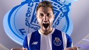 Santiago Giménez usó el '29' en Cruz Azul y Feyenoord / @FCPorto