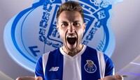 Santiago Giménez usó el '29' en Cruz Azul y Feyenoord / @FCPorto