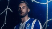 Santiago Giménez es nuevo delantero del FC Porto / @FCPorto