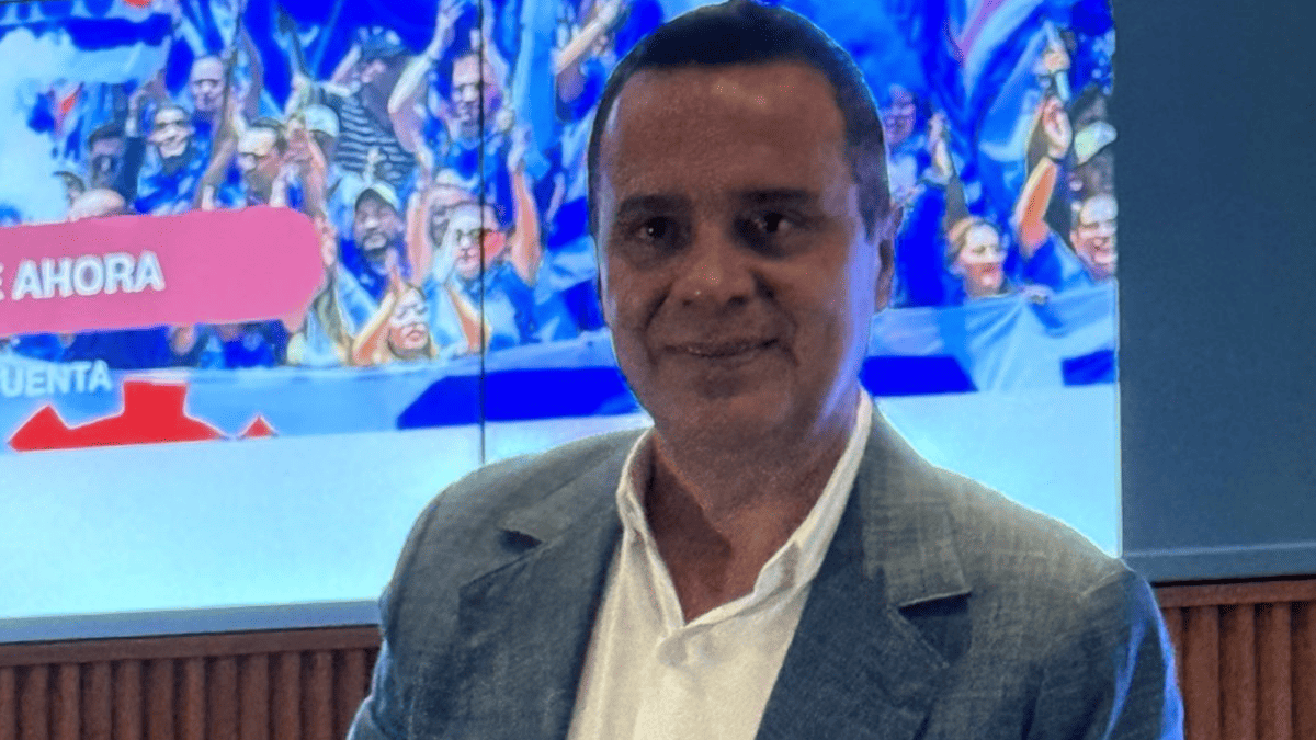 Victor Velázquez es el aficionado 0001 del nuevo proyecto 'Nación Azul'.
