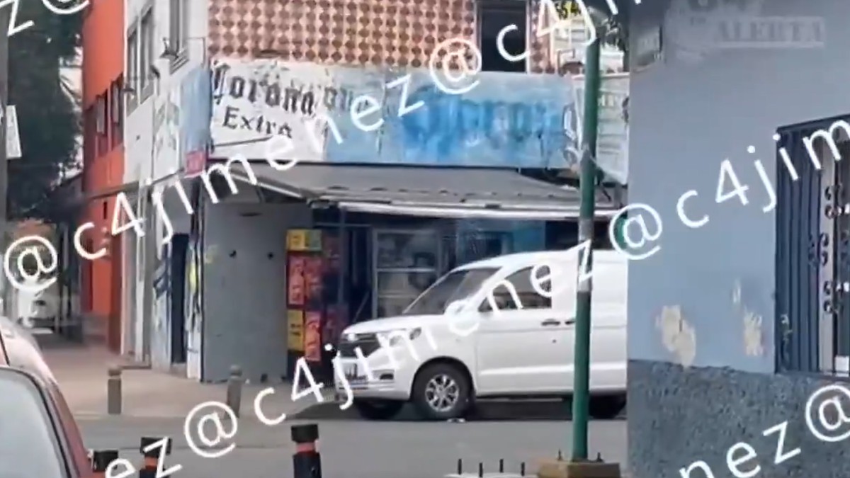 Revelan video de ataque armado en taquería de la Venustiano Carranza.