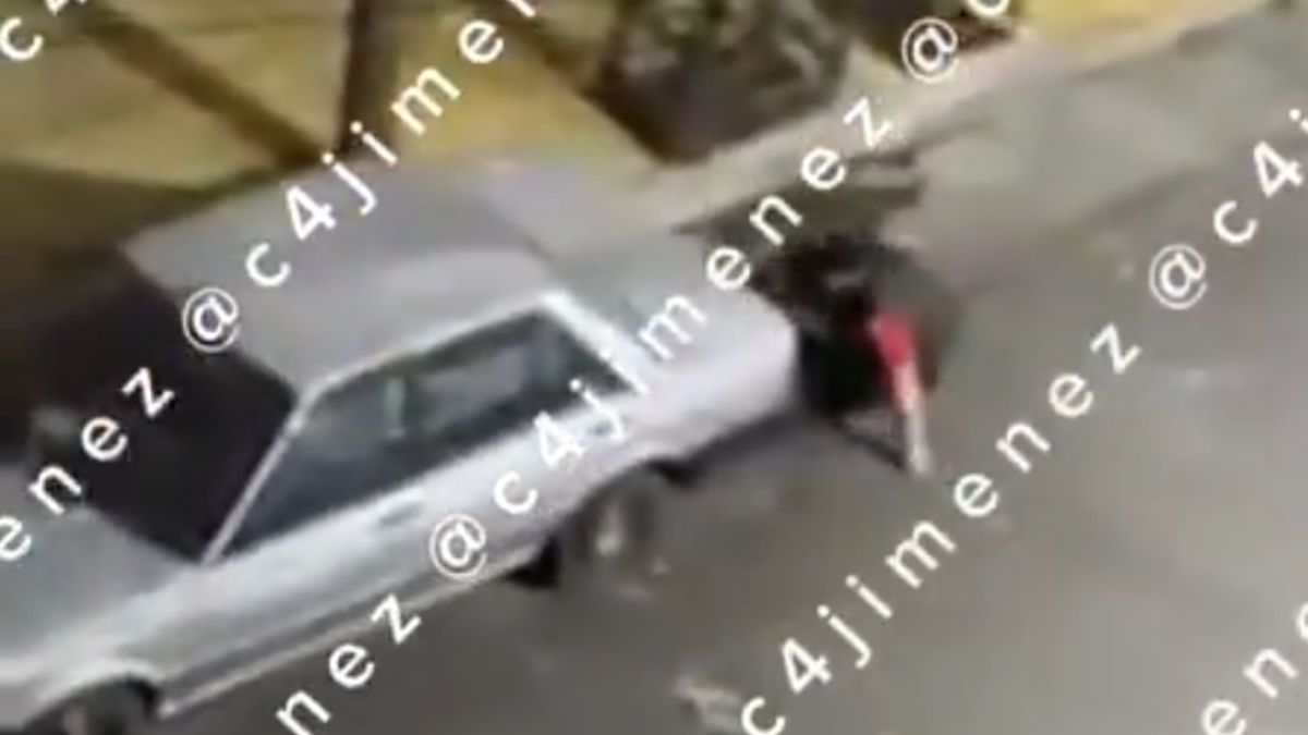 Así fue como un sujeto sobrevivió a balacera en la Venustiano Carranza; mataron a 2 de sus acompañantes.
