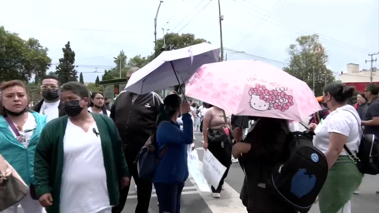 Trabajadores del Centro Médico Siglo XXI exigen mejores condiciones laborales