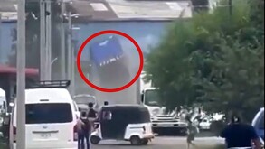 El accidente del camión dejó al conductor y otro pasajero con lesiones leves