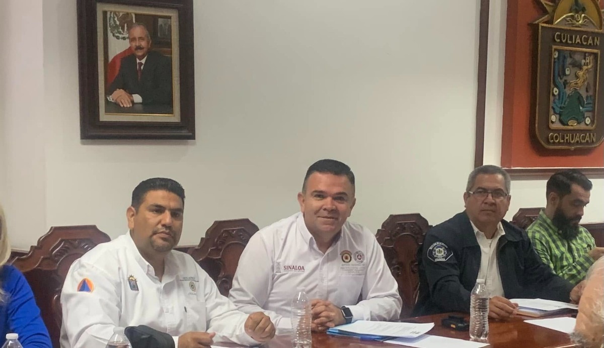 Tras la agresión, las víctimas fueron trasladadas para recibir atención médica, mientras las fuerzas de seguridad desplegaron un operativo en la zona.