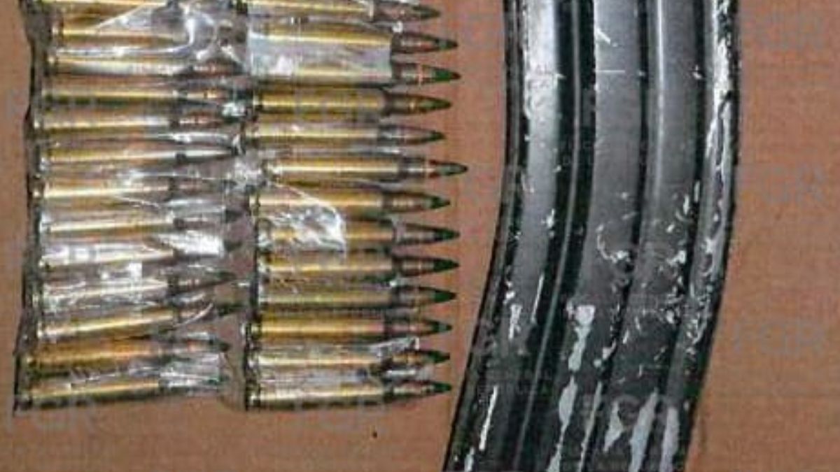 Parte del armamento que fue asegurado por la Guardia Nacional | Fiscalía General de la Republica