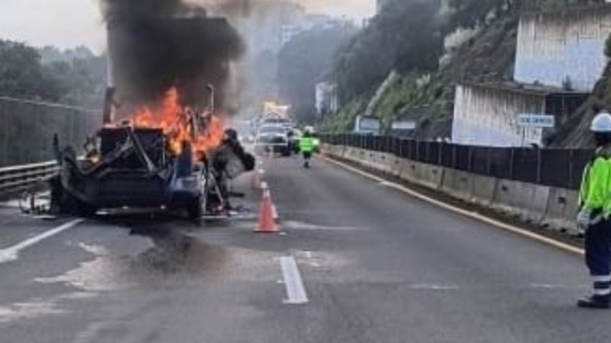Autoridades del Edomex y CdMx trabajaron en conjunto para mitigar el incendio en la Chamapa-Lechería. | Bomberos de Huixquilucan