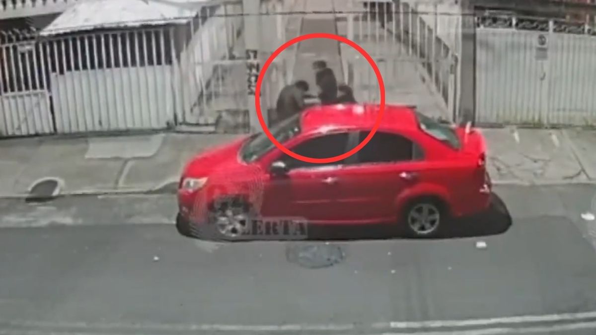 Un hombre se defendió de un asalto en Iztacalco; confrontó a los dos sujetos y recibió disparo.