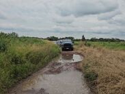 Hombre es hallado maniatado sin vida dentro de la cajuela de una camioneta en Tonalá.