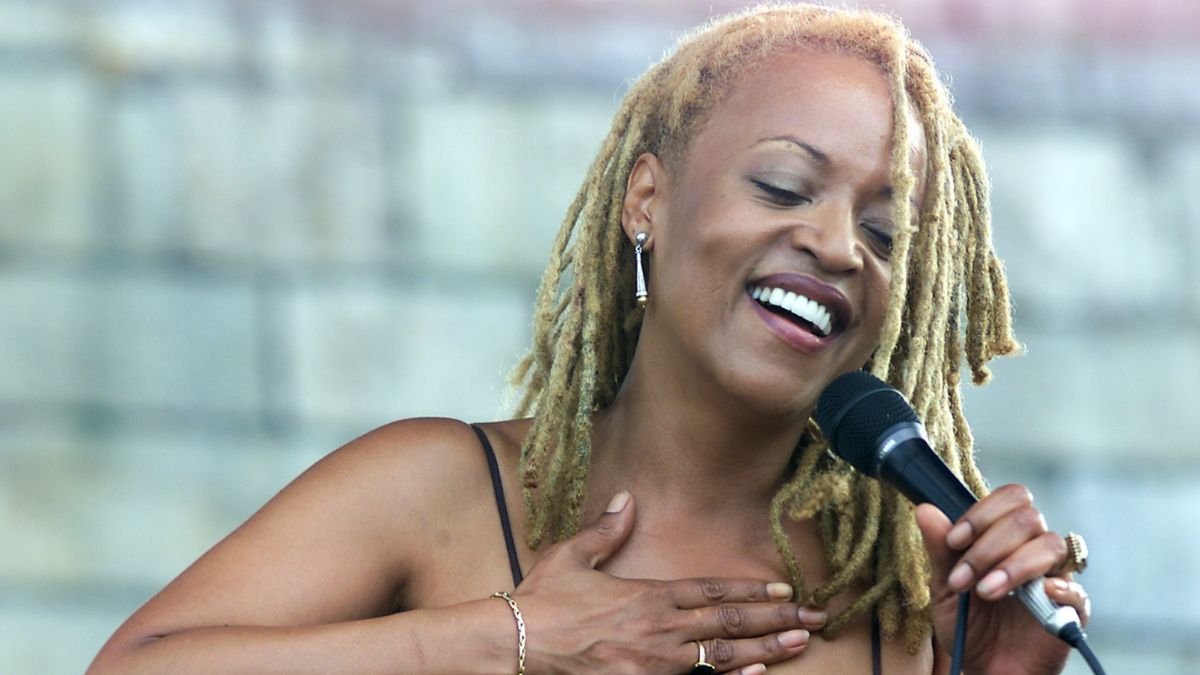 Iniciada en el piano a los 6 años en Jackson, Wilson se formó en Nueva Orleans antes de unirse al colectivo M-Base como vocalista en Nueva York.