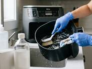 La freidora es un electrodoméstico fundamental en las cocinas