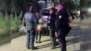 Una mujer con signos de violencia fue rescatada en San Cristóbal, Ecatepec, con su bebé de 10 meses; deambulaba sola en la madrugada.