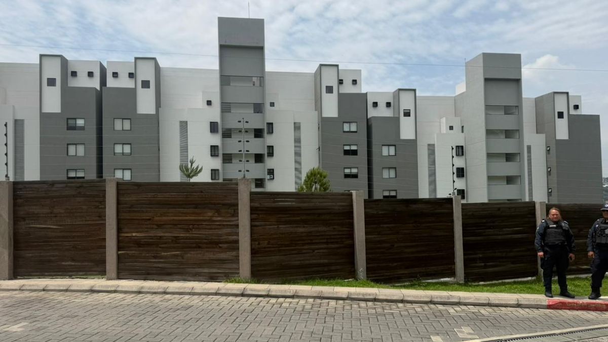 El niño fue rescatado por policías municipales de Atizapán y entregado a sus familiares