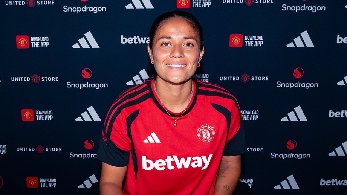 Rebeca Bernal ganó 4 títulos con Rayadas y anotó más de 60 goles / Facebook