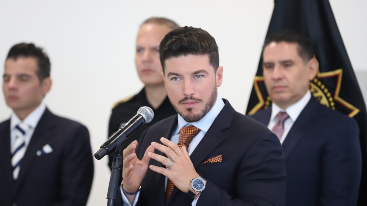 Samuel García busca actualizar el marco legal eliminando normativas de organismos que ya cumplieron su ciclo