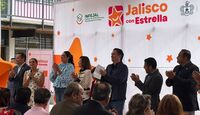 Verónica Delgadillo entrega plantel renovado con una inversión millonaria en Guadalajara.