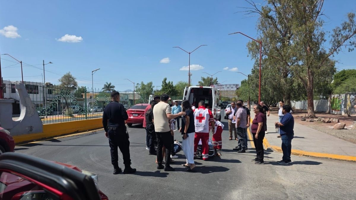Los peritos se hicieron cargo de asegurar la camioneta involucrada mientras se esclarece plenamente lo sucedido.
