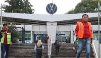 Con el cierre de un turno, Volkswagen de México liquidó a 786 trabajadores de su planta en Puebla | Anel Esgua |