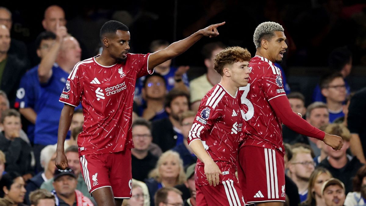 Liverpool comenzó la temporada empatando con Newcastle y Nottingham Forest / Reuters