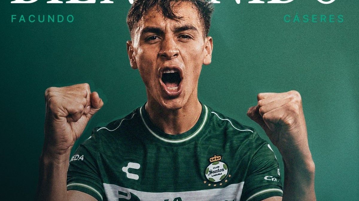 El mediocampista argentino Facundo Cáseres, de 25 años, es nuevo refuerzo de Santos Laguna en transferencia definitiva.
