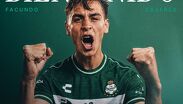 El mediocampista argentino Facundo Cáseres, de 25 años, es nuevo refuerzo de Santos Laguna en transferencia definitiva.