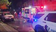 Paramédicos atendieron al hombre y lo trasladaron a un clínica para su mejor atención.