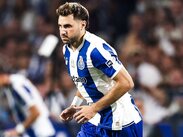 'Santi' Gimenez anotó 5 goles en 30 partidos jugados con AC Milan en Italia / Facebook