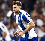 'Santi' Gimenez anotó 5 goles en 30 partidos jugados con AC Milan en Italia / Facebook