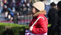 El clima de la Ciudad de México varía drásticamente, por lo que los ciudadanos salen con ropa abrigada para evitar el intenso frío. | Cuartoscuro