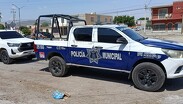 Al lugar, llegaron agentes policiacos para confirmar el hallazgo de un cuerpo sin vida.